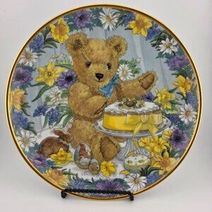 Franklin Mint Limited Edition Teddy Easter Treat by Sarah Bengry Collector Plate